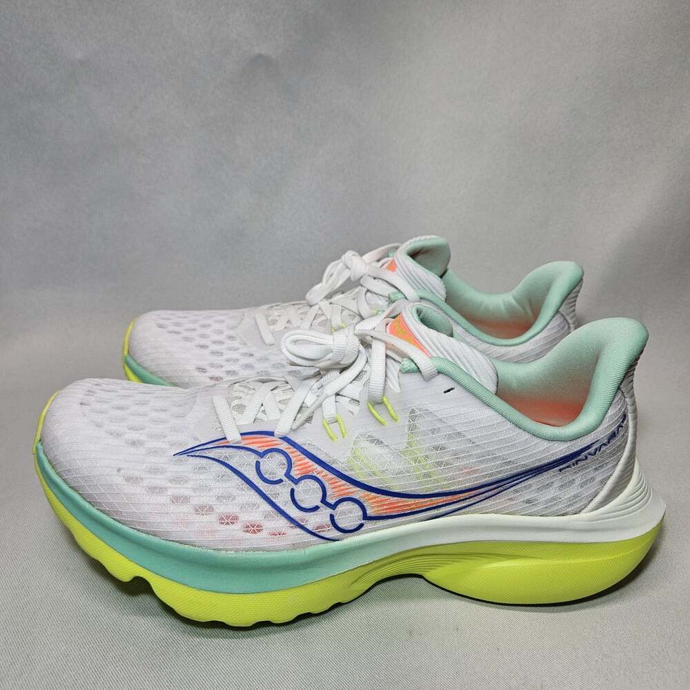Saucony Kinvara 16 White Tart Women's Size 9 Running Shoes New Without Box